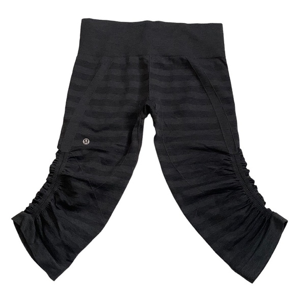 Lululemon Crop Leggings - Picture 1 of 7